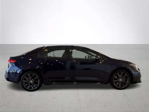 Used 2024 Toyota Corolla SE w/ SE Premium Package FWD image 6