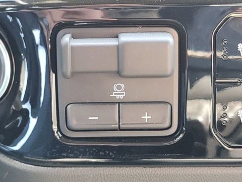 New 2026 Chevrolet Silverado 1500 LT w/ All Star Edition Plus image 34