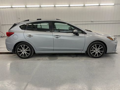 Used 2017 Subaru Impreza 2.0i Limited image 2