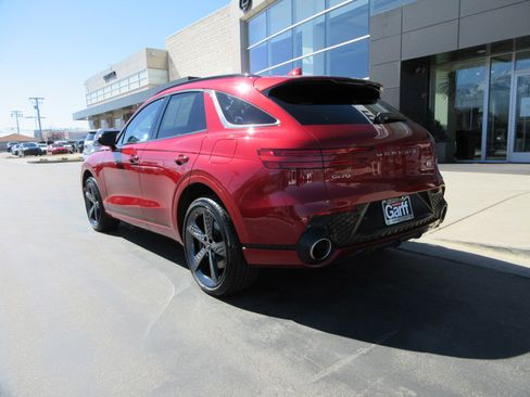 Used 2023 Genesis GV70 3.5T Sport w/ Sport Prestige Package AWD/4WD image 5