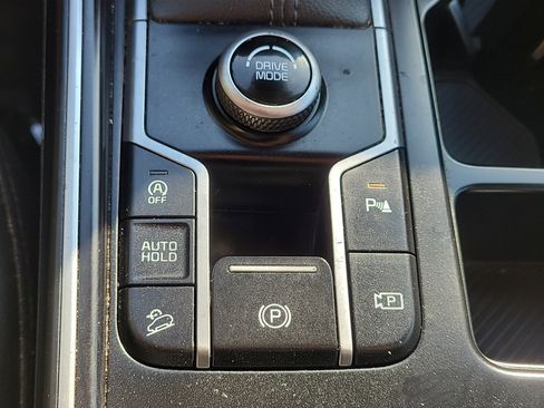 Used 2024 Kia Sorento S FWD image 29