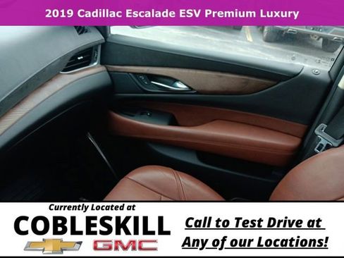 Used 2019 Cadillac Escalade ESV Premium Luxury AWD/4WD image 28
