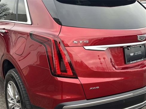 Certified 2022 Cadillac XT5 Premium Luxury image 9