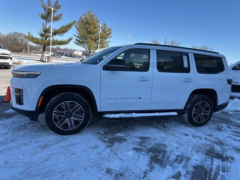 New 2026 Jeep Grand Wagoneer image 16
