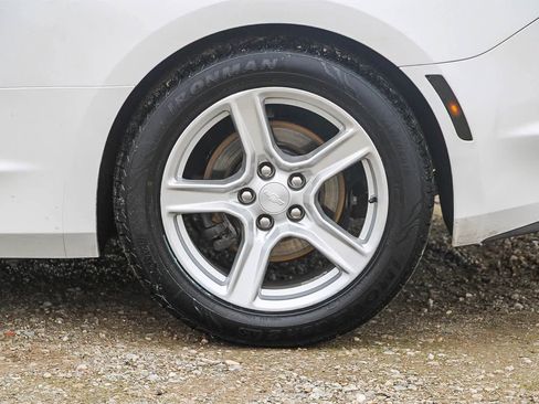 Used 2019 Chevrolet Camaro LT image 10