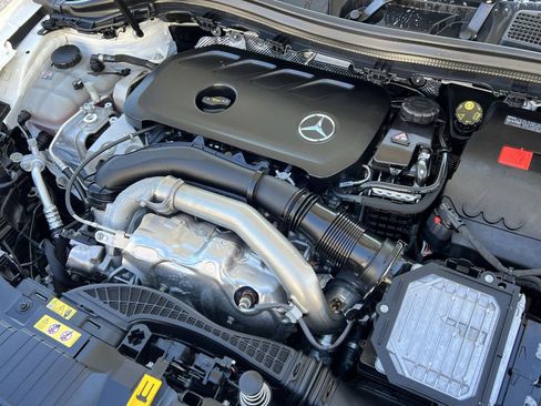 Certified 2025 Mercedes-Benz GLA 250 4MATIC image 27