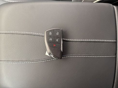 New 2026 GMC Acadia Denali w/ Super Cruise Package image 38