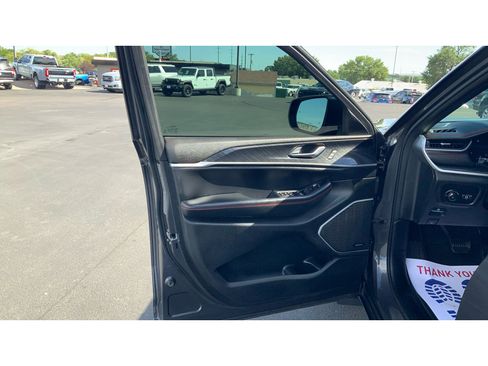 Used 2022 Jeep Grand Cherokee Trailhawk w/ ADV Protech Group II AWD/4WD image 10