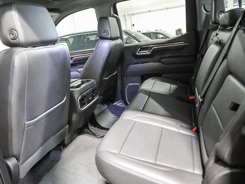 Used 2022 GMC Sierra 1500 Elevation w/ Elevation Premium Package image 18