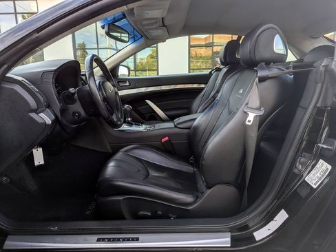 Used 2013 INFINITI G37 Convertible w/ Premium Pkg RWD image 12