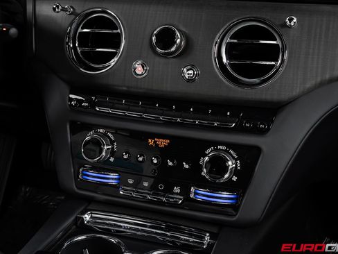 Used 2025 Rolls-Royce Ghost AWD/4WD image 31