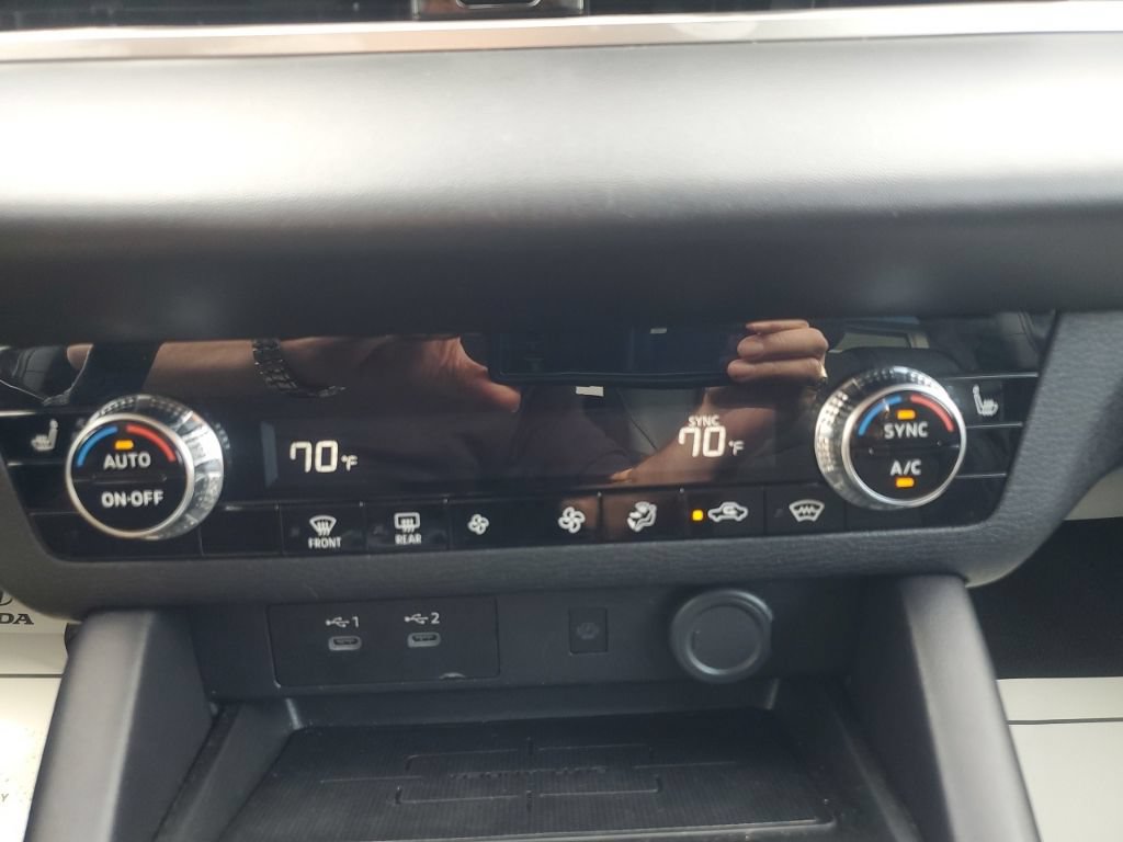 Used 2025 Mitsubishi Outlander SE AWD/4WD image 26