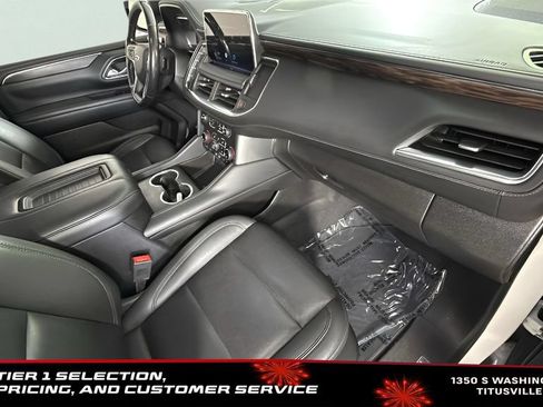 Used 2022 Chevrolet Tahoe Z71 w/ Luxury Package AWD/4WD image 35