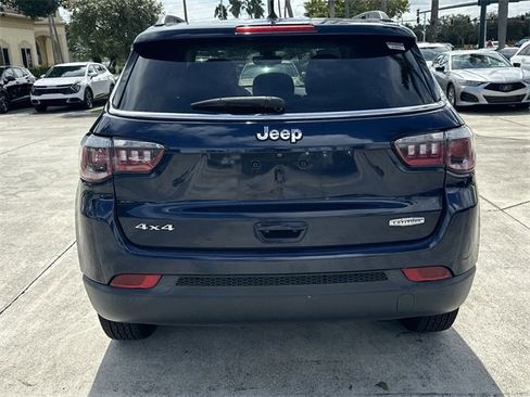 Used 2018 Jeep Compass Latitude w/ Cold Weather Group image 7