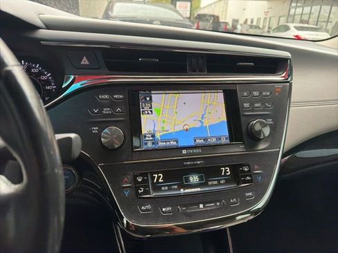 Used 2014 Toyota Avalon Limited w/ Technology Package image 6