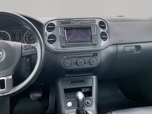 Used 2016 Volkswagen Tiguan SEL AWD/4WD image 6