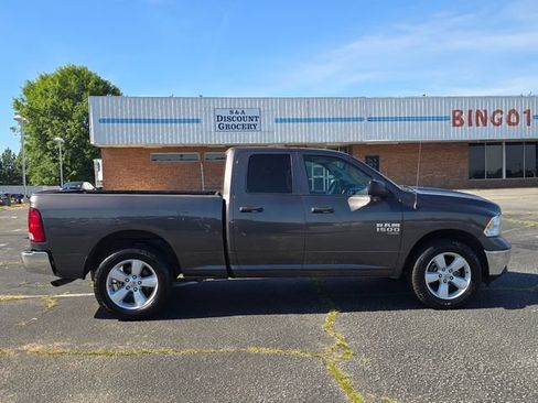 Used 2024 RAM 1500 Classic SLT AWD/4WD image 2