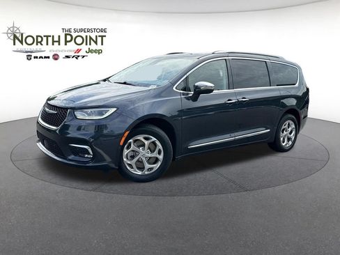 Certified 2021 Chrysler Pacifica Limited w/ Uconnect Theater Family Group AWD/4WD image 1