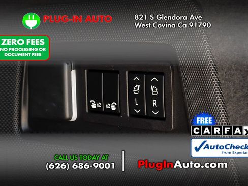 Used 2023 Cadillac Escalade Sport w/ Touring Package AWD/4WD image 16