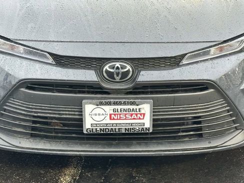 Used 2025 Toyota Corolla LE image 9