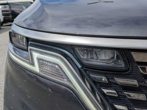 Used 2023 Kia Carnival SX image 10