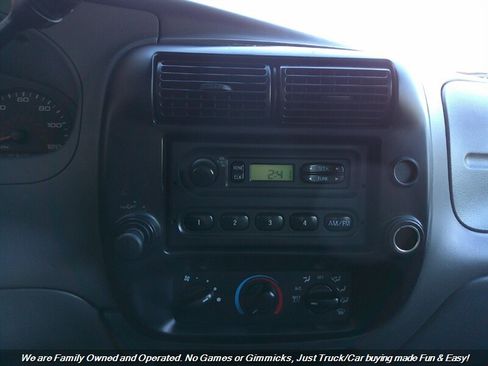 Used 2011 Ford Ranger XL image 26