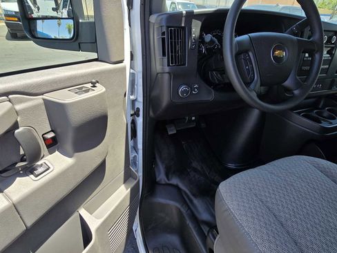 New 2025 Chevrolet Express 2500 w/ Driver Convenience Package image 33