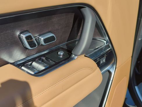 New 2026 Land Rover Range Rover SE AWD/4WD image 30