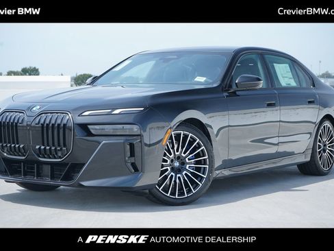 New 2026 BMW 740i w/ Premium Package image 1