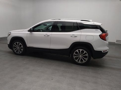 Used 2021 GMC Terrain SLT image 3