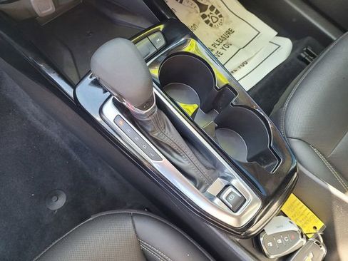 Used 2024 Chevrolet Trax ACTIV w/ Sunroof Package image 18