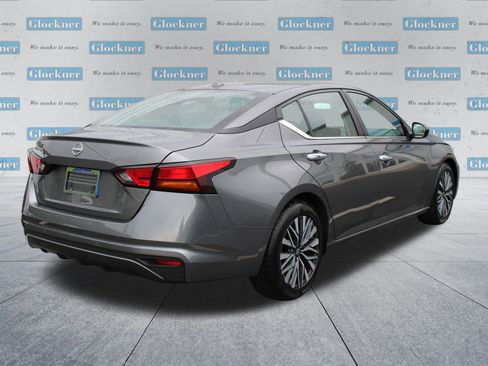 Used 2025 Nissan Altima 2.5 SV FWD image 6