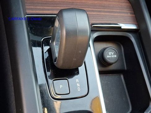 Certified 2023 Volvo XC60 B5 Plus w/ Climate Package image 17