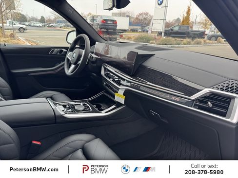 New 2026 BMW X5 xDrive50e image 17