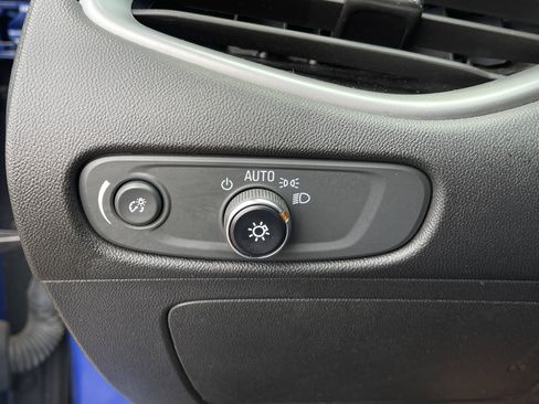 Used 2023 Chevrolet Malibu LT image 18