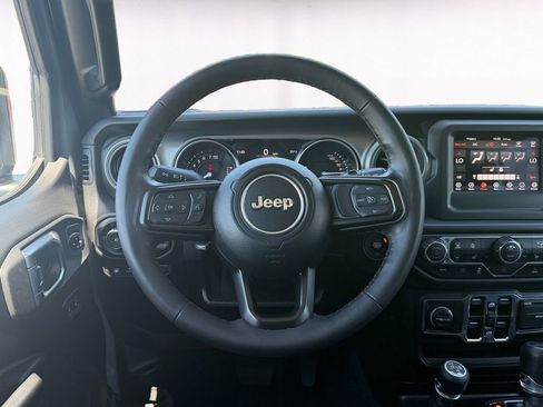 Used 2023 Jeep Wrangler Unlimited w/ Cold Weather Group AWD/4WD image 12
