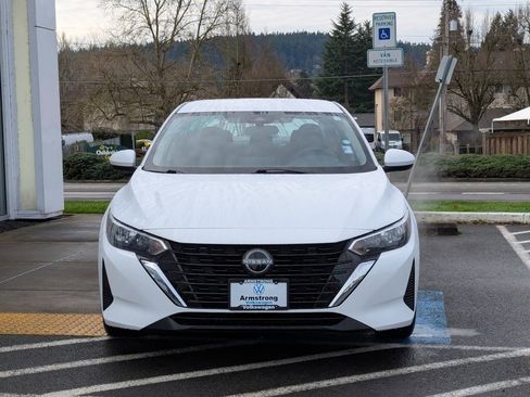 Used 2024 Nissan Sentra SV image 8