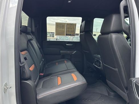 Used 2021 GMC Sierra 2500 AT4 w/ Gooseneck/5TH Wheel Package image 11