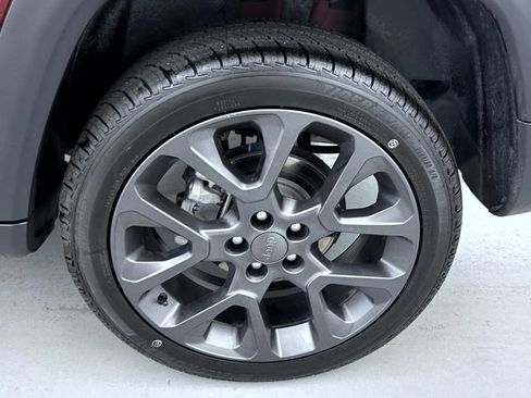 Used 2021 Jeep Compass Latitude AWD/4WD image 23