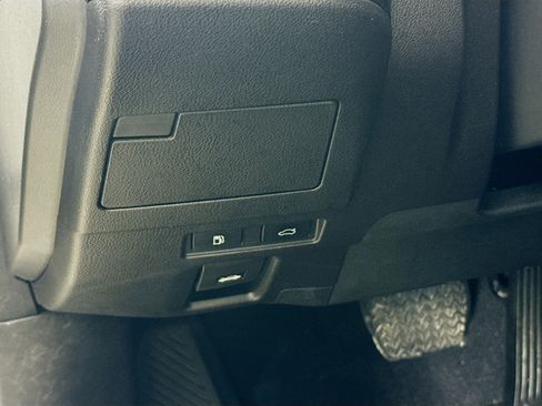 Certified 2022 Lexus ES 350 w/ Premium Package image 10