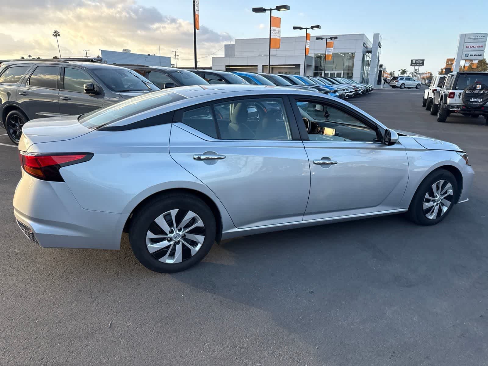Used 2023 Nissan Altima 2.5 S FWD image 11