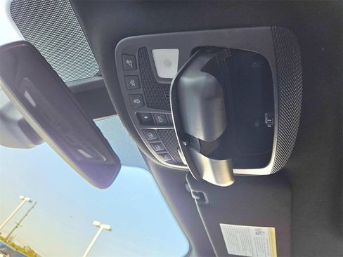 Used 2017 Lincoln MKC Reserve image 32