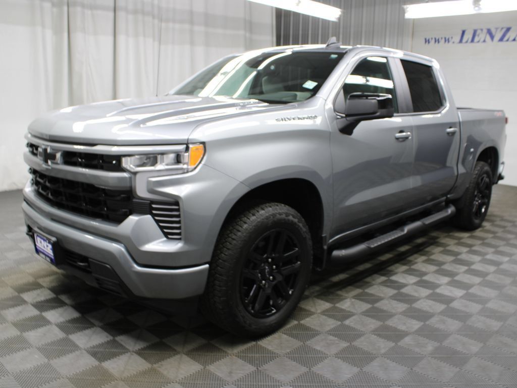Used 2026 Chevrolet Silverado 1500 RST w/ RST Select Package AWD/4WD image 9