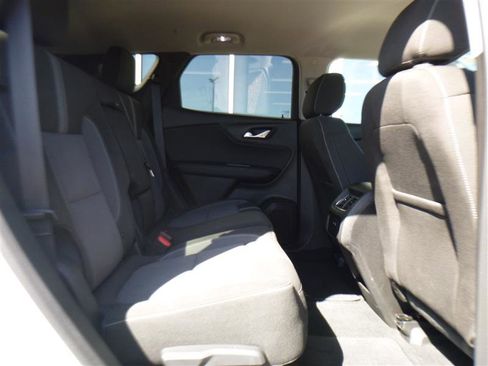Used 2025 Chevrolet Blazer LT AWD/4WD image 7