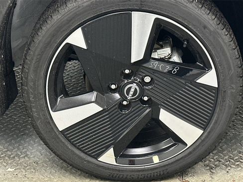 New 2025 Nissan Kicks SR w/ Illumination Package image 16