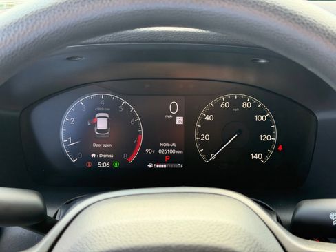 Used 2024 Honda HR-V LX image 16