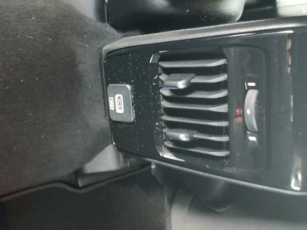 Used 2025 Jeep Compass Sport AWD/4WD image 14