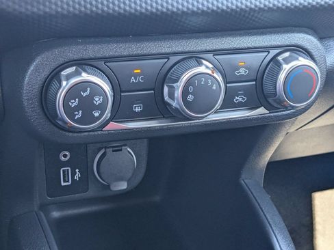 Used 2025 Nissan Kicks Play S FWD image 21