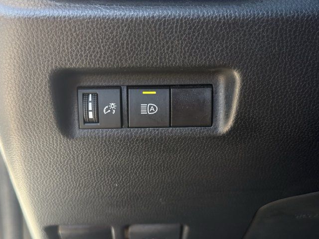 Used 2023 Toyota RAV4 XLE FWD image 23