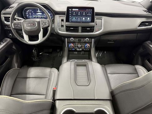 Used 2023 GMC Yukon XL SLT image 14